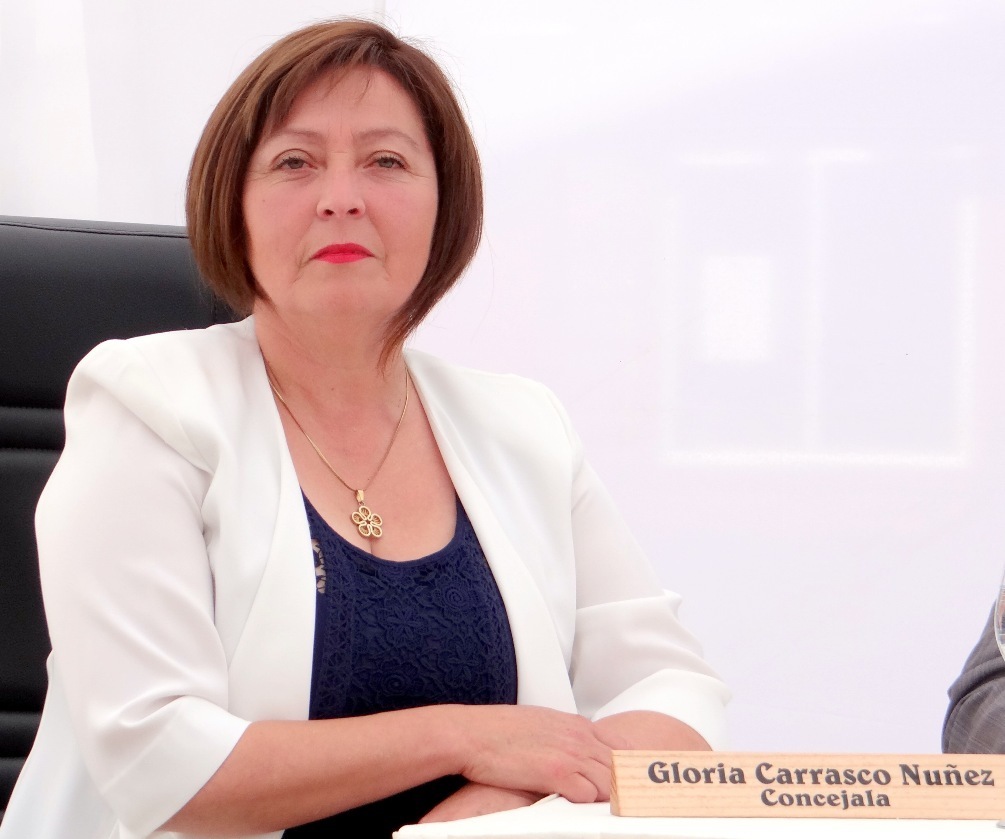 Concejala de El Tabo, Gloria Carrasco (RN), arremete en ...